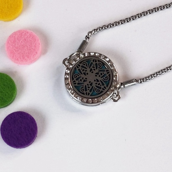 Aromatherapy Essential Oil Diffuser Bracelet - Picture 6 of 7